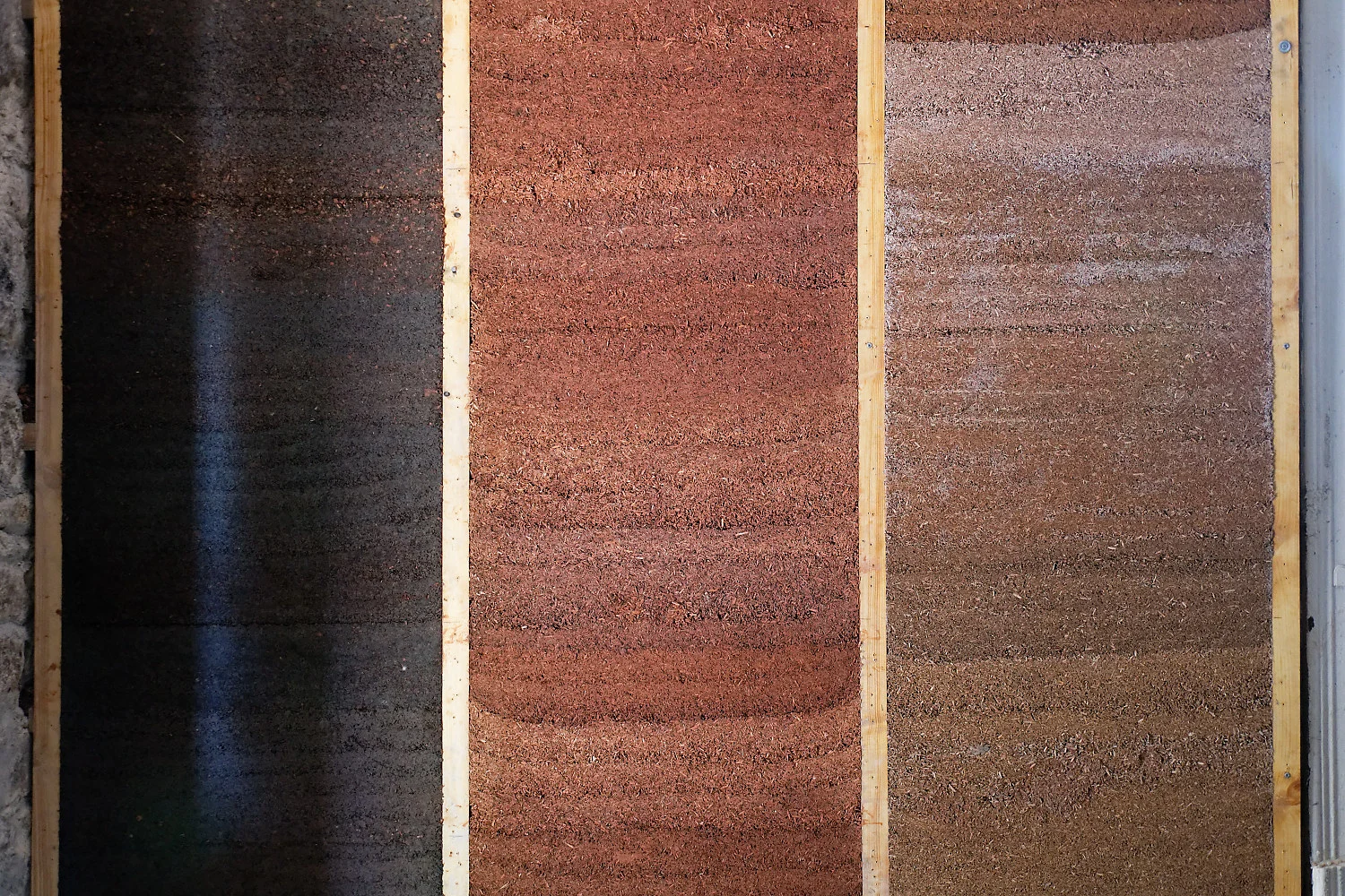 IZOL&Aacute;CIA STIEN PR&Iacute;RODN&Yacute;MI MATERI&Aacute;LMI