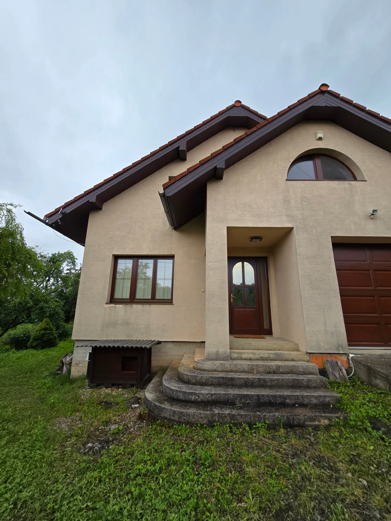 VSTUPN&Aacute; ČASŤ DOMU